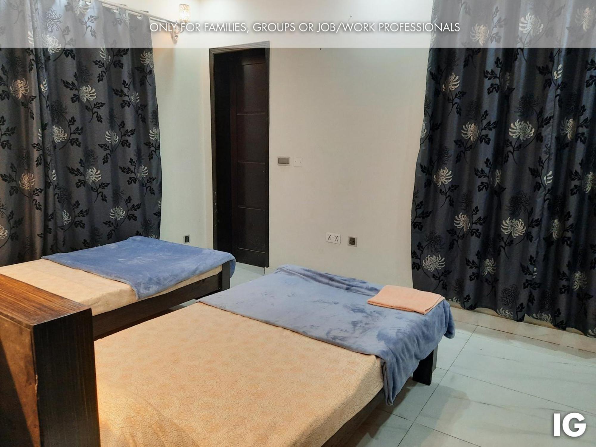 3 Bedroom Furnished Holiday Home Near Valencia Town, Lake City & Ring Road Lahore Eksteriør billede