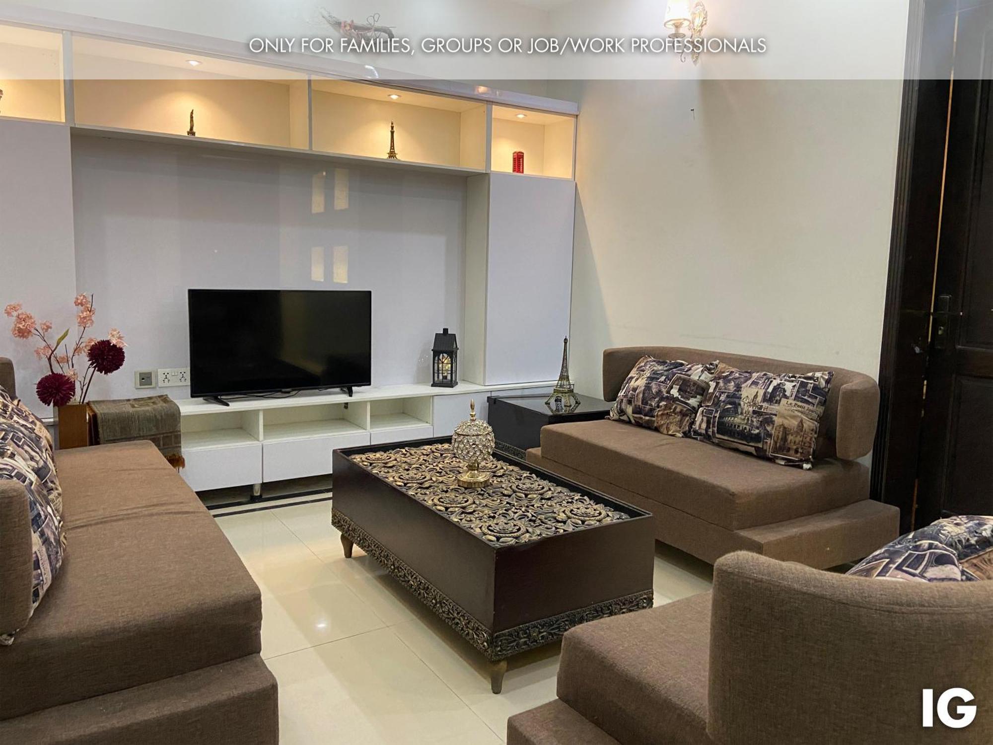 3 Bedroom Furnished Holiday Home Near Valencia Town, Lake City & Ring Road Lahore Eksteriør billede
